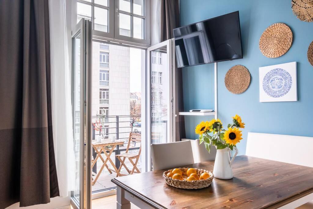 Sc 05 By Rockchair Apartments L Superhost Status L 2 Bedrooms Boxspringbeds Balcony Elevator - Cozy Family & Business Flair Welcomes You! Berlim Exterior foto